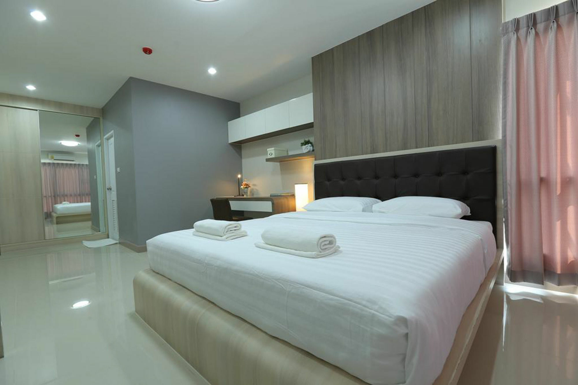Central Place Serviced Apartment Angsila Chonburi Ngoại thất bức ảnh
